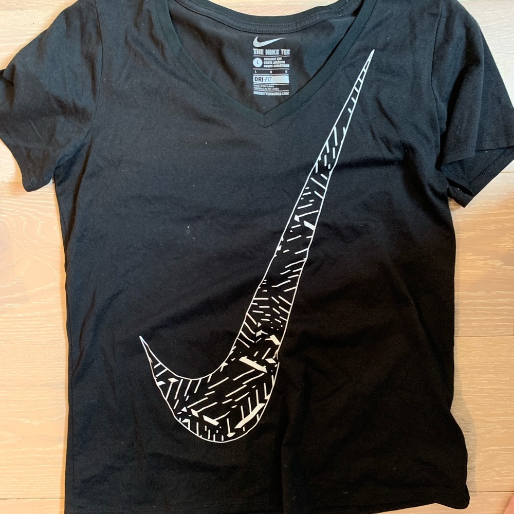 Nike workout tee
